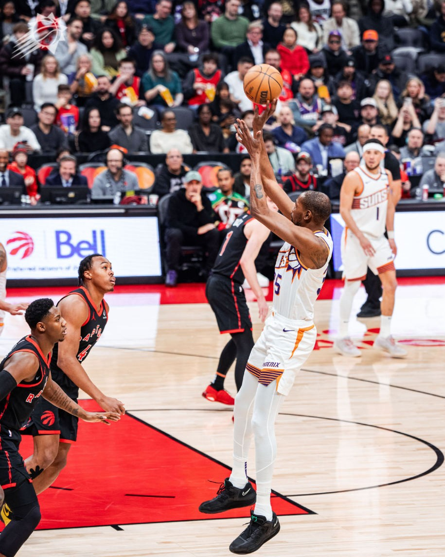 猛龙主场击败国王,范弗利特全场贡献分 猛龙主场击败国王,范弗利特全场贡献分