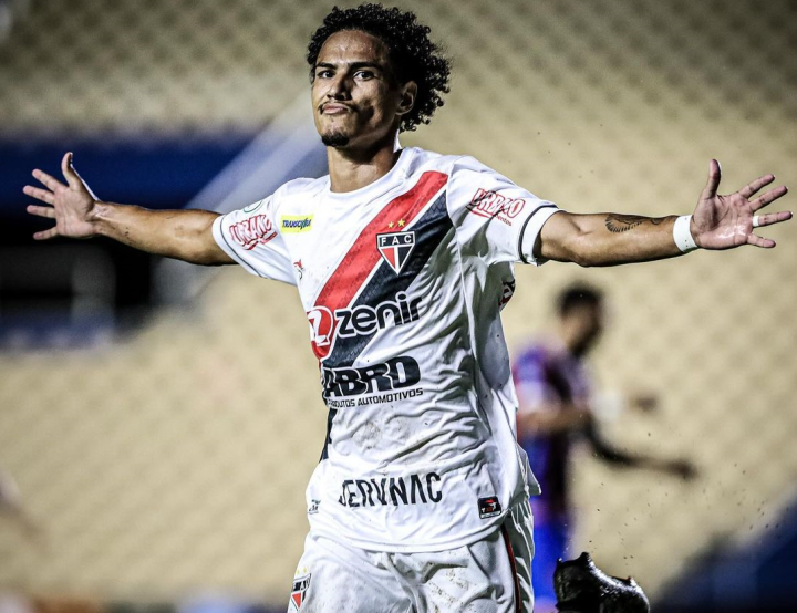 关于国际米兰强势秘鲁,布鲁诺三分雨点燃全场的信息 关于国际米兰强势秘鲁,布鲁诺三分雨点燃全场的信息