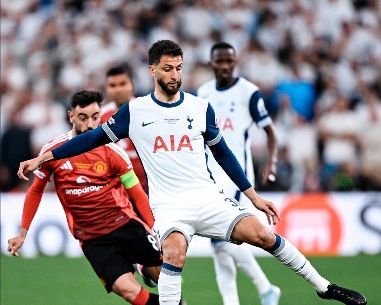 热刺主场不敌对手，连续两轮失利，欧战资格动摇的简单介绍