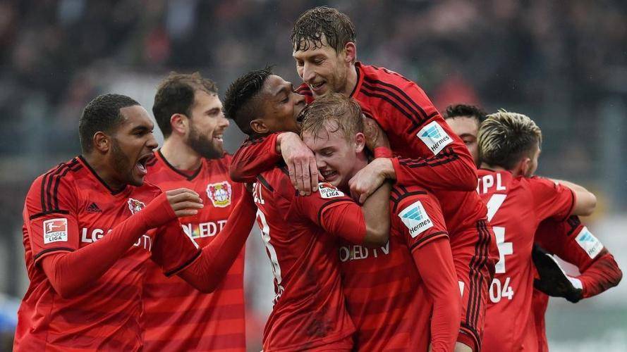 弗赖堡客场逆转斯图加特，反攻最终成功