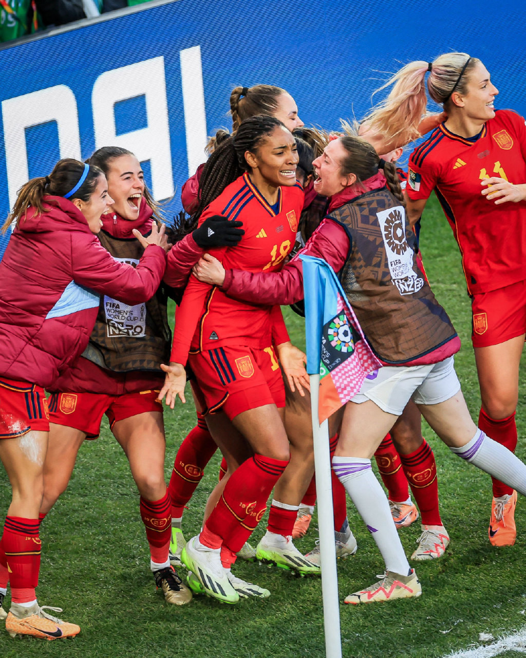 PG电子试玩官网-匈牙利女足队员在国际比赛中闪耀全场