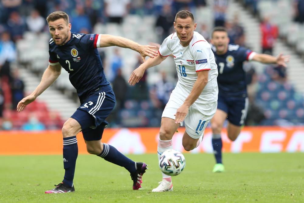 瑞典逆转捷克-，晋级欧洲杯预选赛的简单介绍