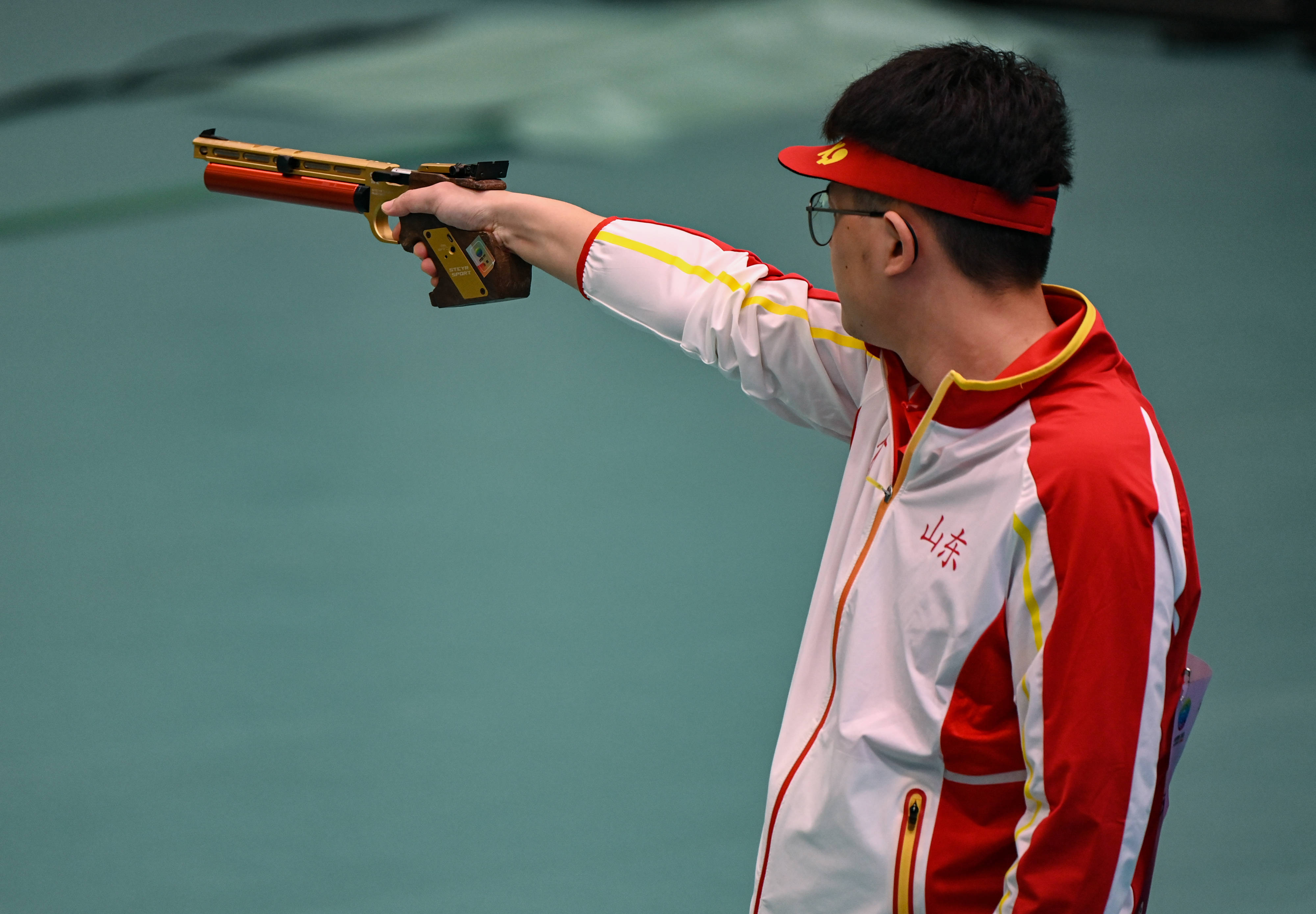 PG电子娱乐官网-包含射击冠军实力不减：虽经磨难荣耀终归囊中的词条