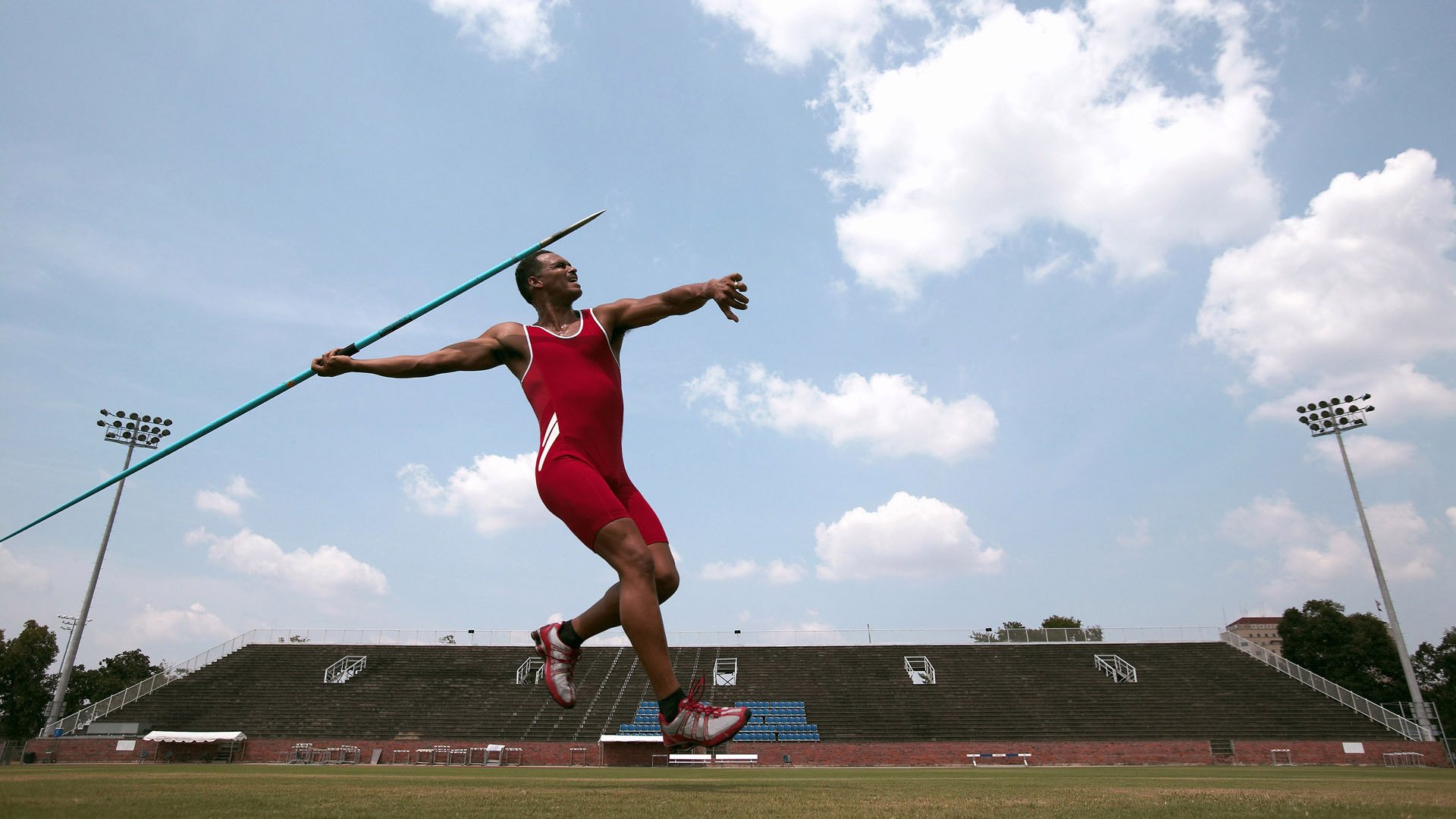 孤星破夜，字母哥扛起雄鹿的史诗级季后赛之战