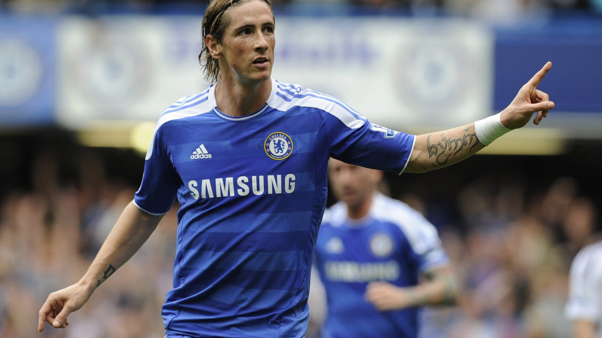 赛道与球场，当F1新赛季揭幕战遇上新疆队压制森林狼