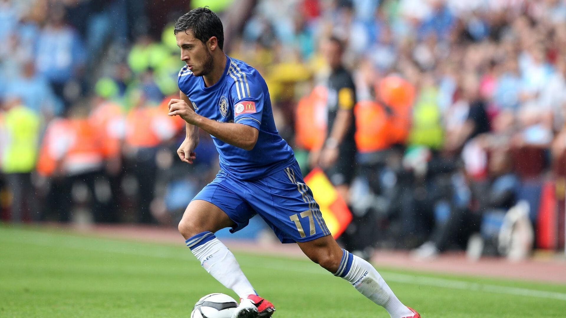 丹麦队展现王者风范，石宇奇惊艳四座—羽毛球团体赛上演实力碾压