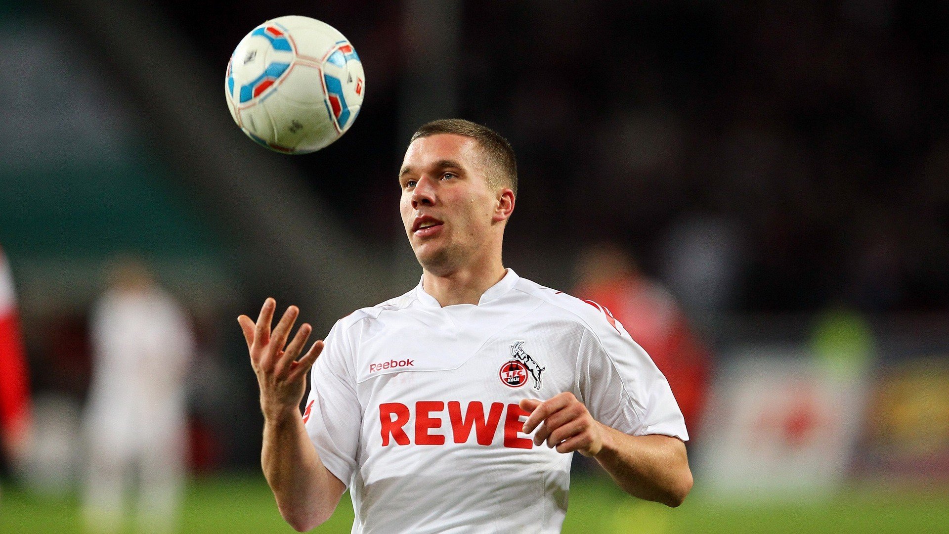 红牛二队惊天逆转法拉利，勒克莱尔统治全场却难掩失落